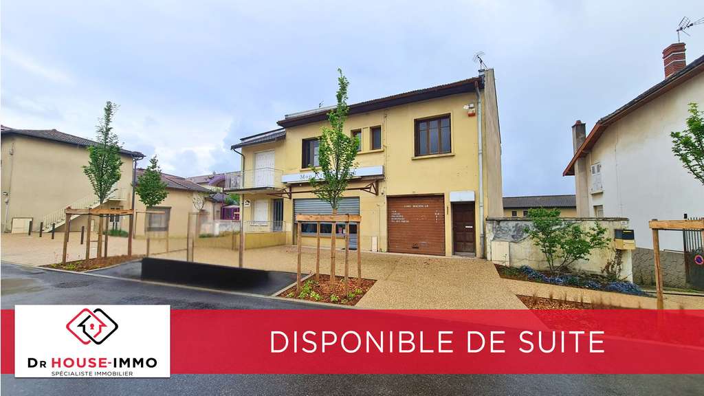 Loue immeuble de 195m² RDC + 1er étage à Epinouze