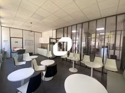 A louer Bureaux 420m² Eragny