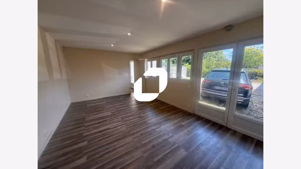 A louer Bureaux 400m² Eragny