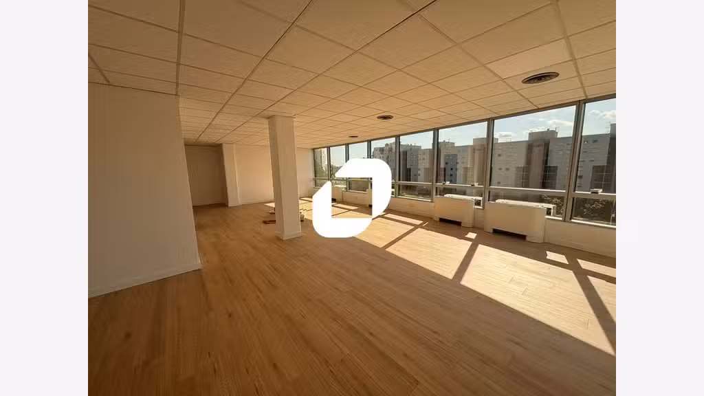 A louer Bureaux 149m² Evry courcouronnes