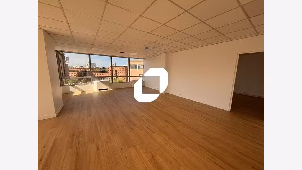 A louer Bureaux 149m² Evry courcouronnes