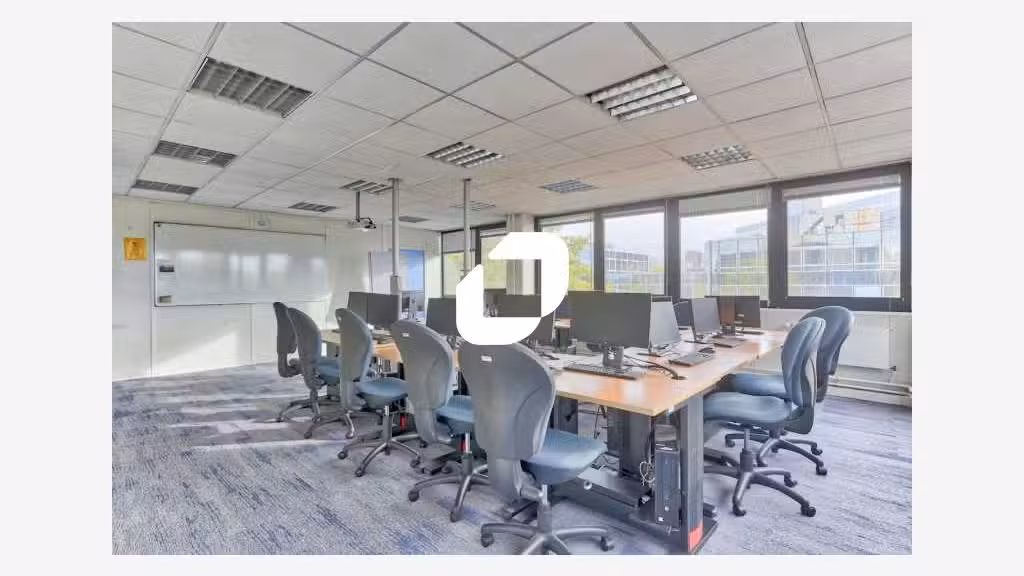 A louer Bureaux 1132m² Evry courcouronnes