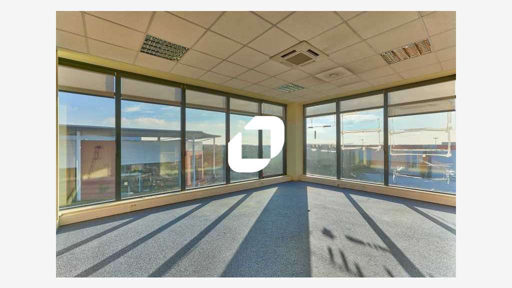 A louer Bureaux 1214m² Fleury merogis