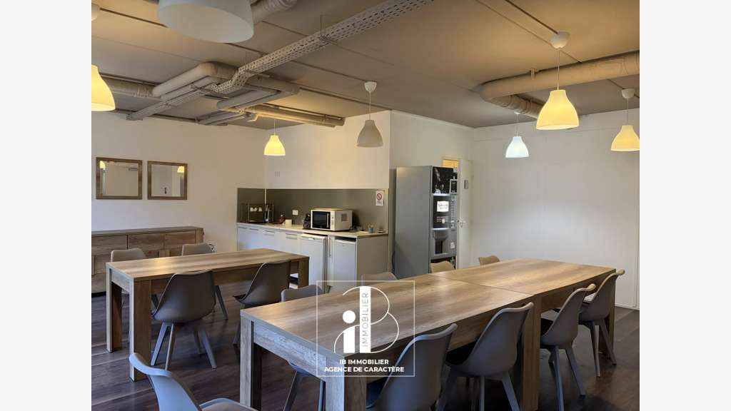 FONTAINEBLEAU COEUR DE VILLE – BUREAUX À LOUER DE