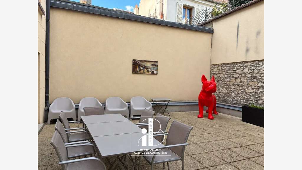 FONTAINEBLEAU COEUR DE VILLE – BUREAUX À LOUER DE
