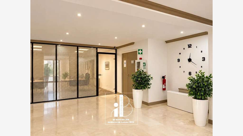 FONTAINEBLEAU COEUR DE VILLE – BUREAUX À LOUER DE