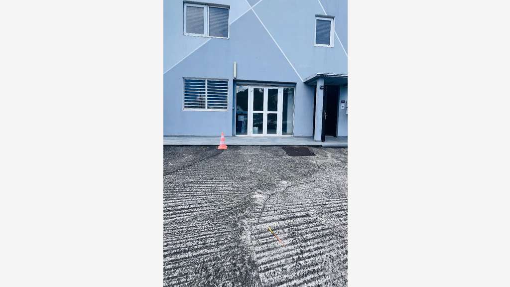 A louer bureau 19m² au 1er étage à Fort de France