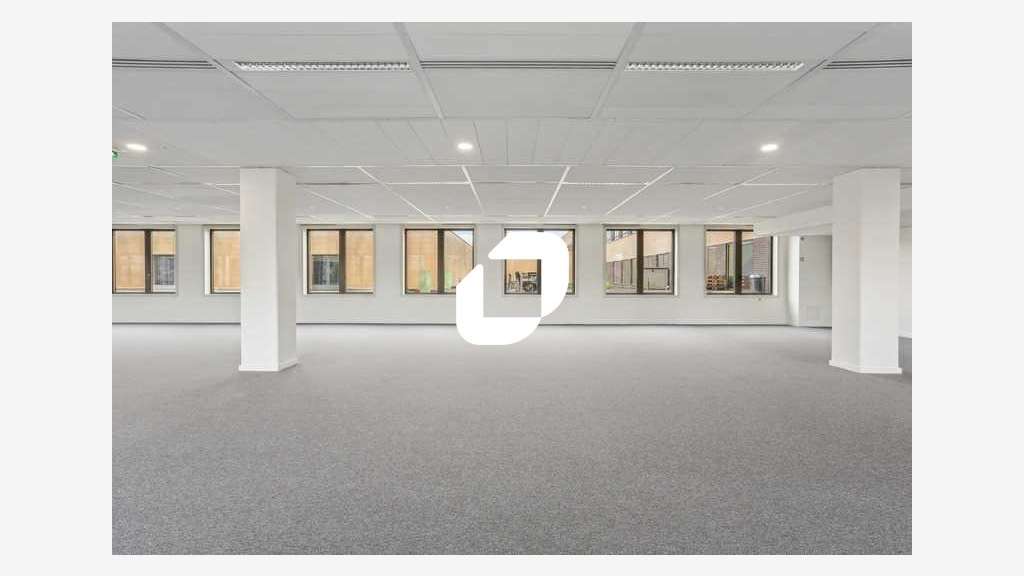 A louer Bureaux 2984m² Fresnes