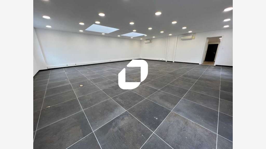 A louer Bureaux 91m² Genas