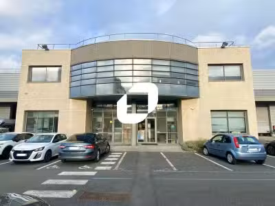 A louer Bureaux 2244m² Gennevilliers
