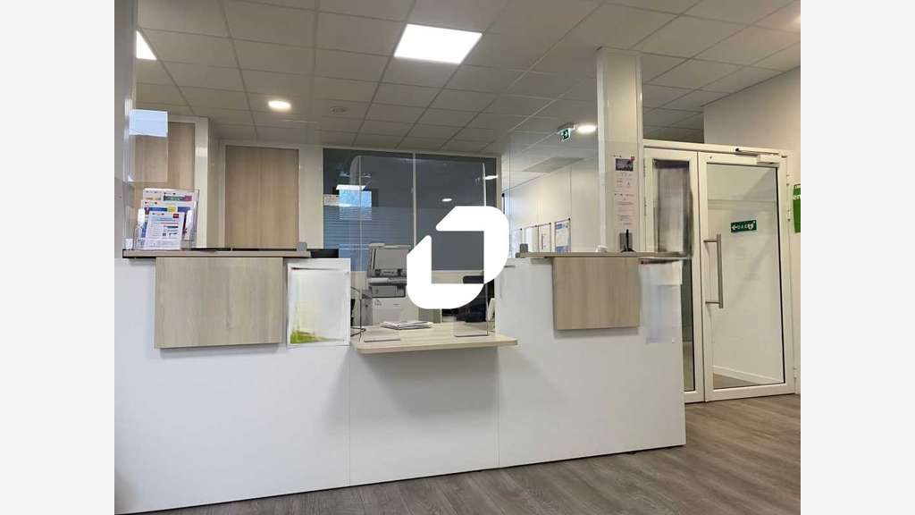 A louer Bureaux 411m² Gennevilliers