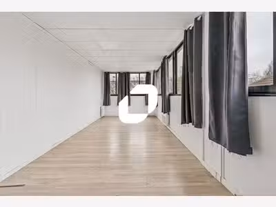 A louer Bureaux 365m² Goussainville