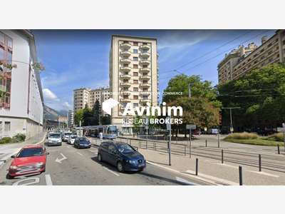 A louer, bureaux de 122m2 idéalement situé sur l