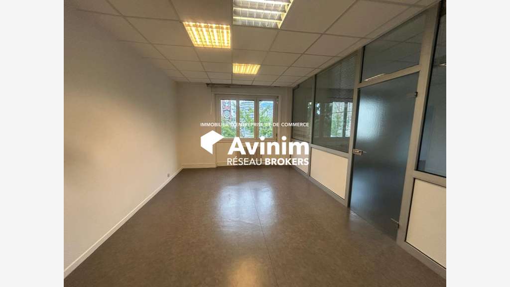 A louer bureaux 122m² idéalement situés à Grenoble