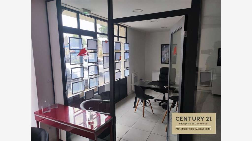 A louer bureau 87m² à Guérande autour des remparts