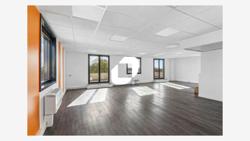 A louer Bureaux 1167m² Guyancourt