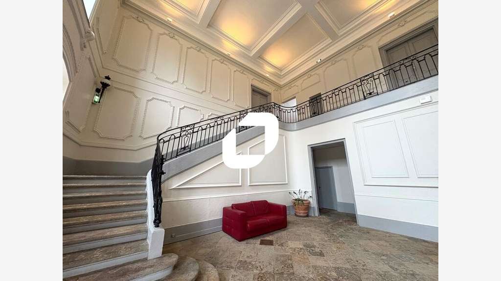 A louer Bureaux 586m² Irigny