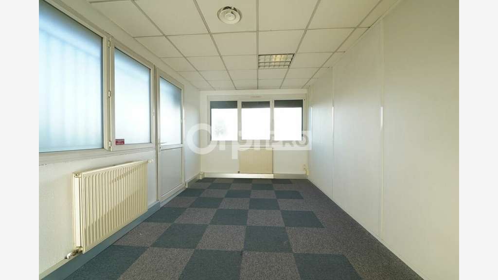 BUREAUX A LOUER - 195 m² - IRIGNY