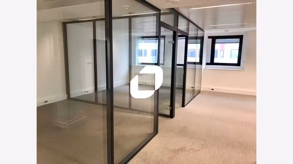 A louer Bureaux 111m² Issy les moulineaux