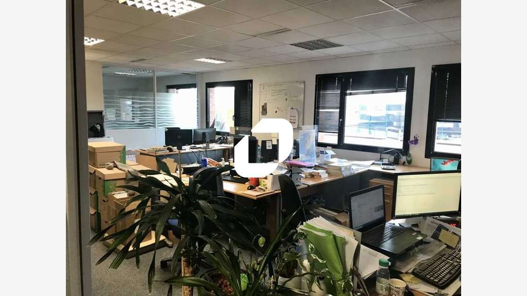A louer Bureaux 5549m² Issy les moulineaux