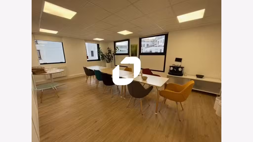 A louer Bureaux 124m² Issy les moulineaux