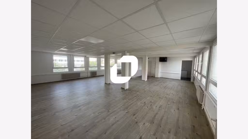 A louer Bureaux 265m² Ivry sur seine