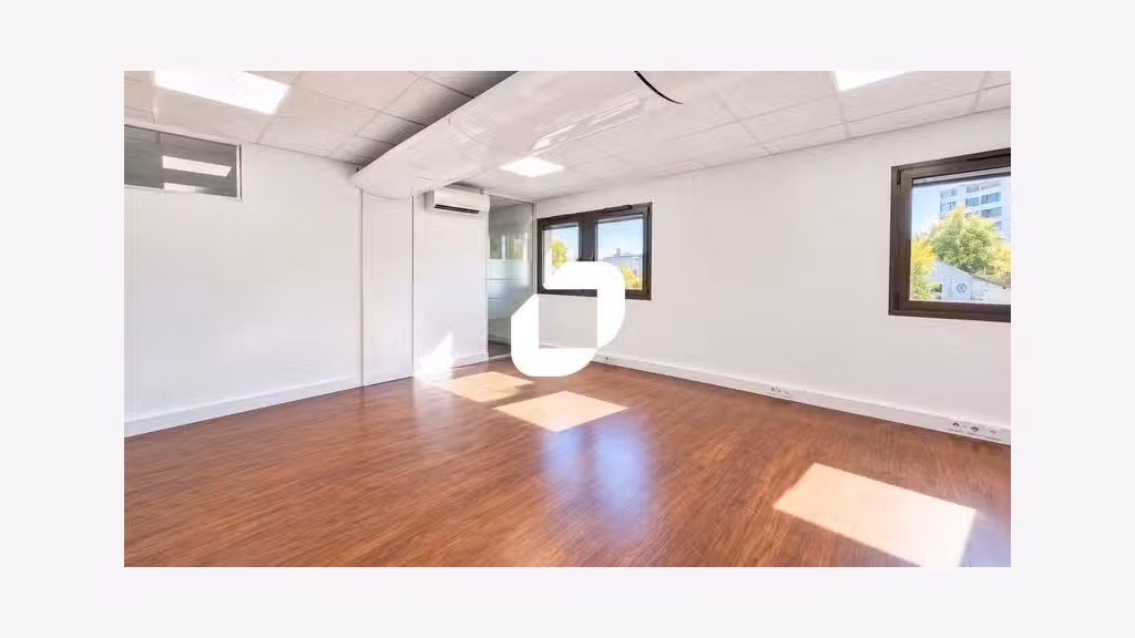 A louer Bureaux 604m² Ivry sur seine