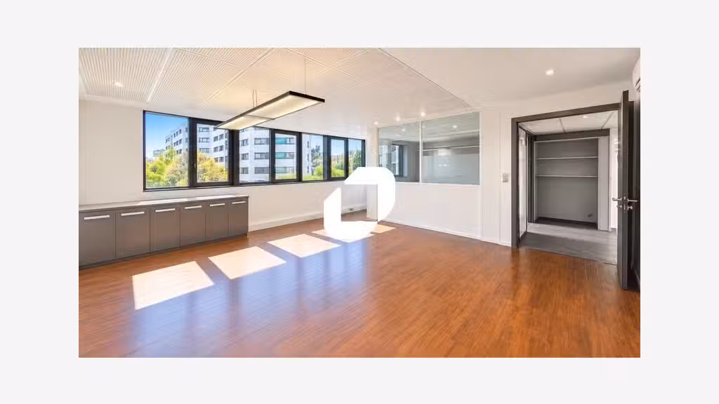 A louer Bureaux 604m² Ivry sur seine