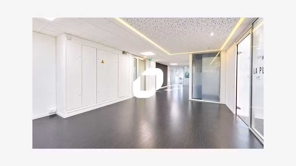 A louer Bureaux 604m² Ivry sur seine
