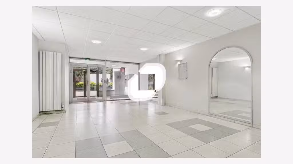 A louer Bureaux 1350m² Ivry sur seine