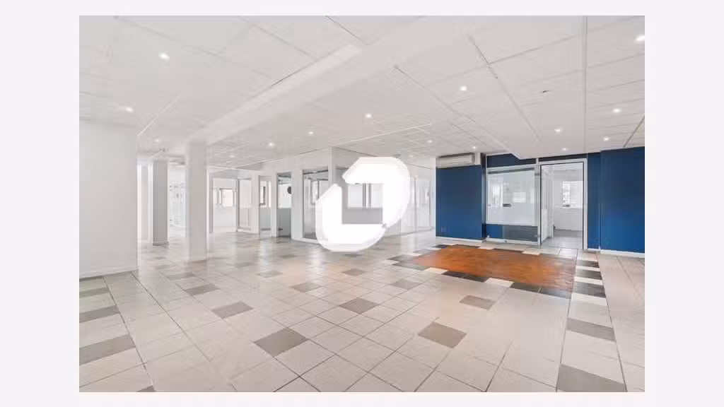 A louer Bureaux 1350m² Ivry sur seine