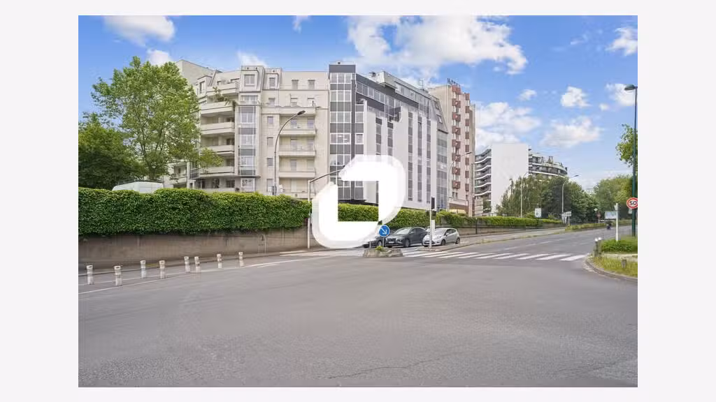 A louer Bureaux 726m² Joinville le pont