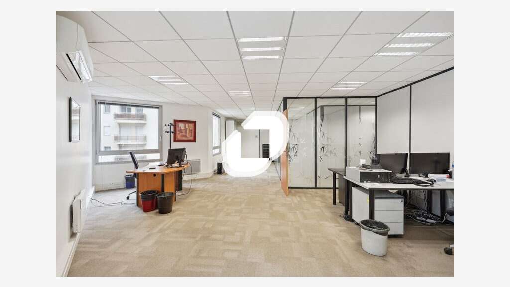 A louer Bureaux 726m² Joinville le pont