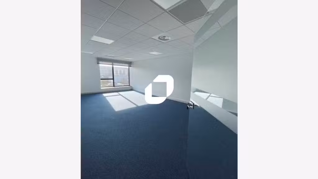 A louer Bureaux 1528m² Jossigny