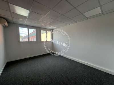 A louer bureaux 85m² centre Saint Caprais l'Union