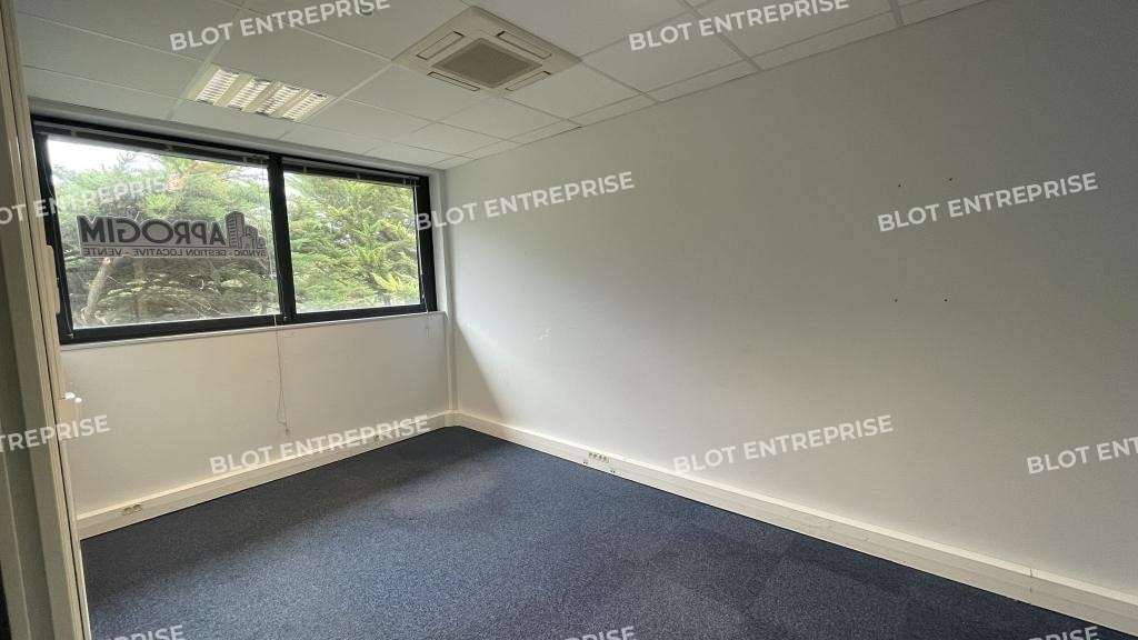 À LOUER - BUREAUX - 129 M² - LA BAULE ESCOUBLAC