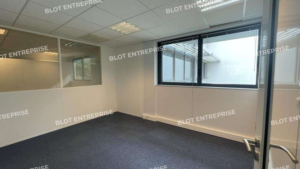 À LOUER - BUREAUX - 129 M² - LA BAULE ESCOUBLAC