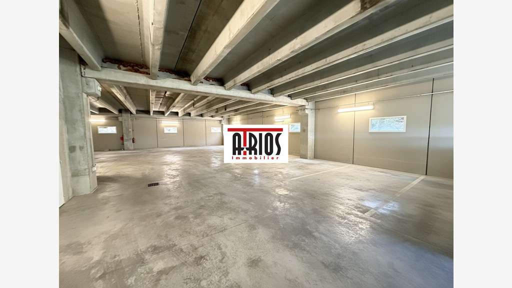 A louer bureaux de 60m² et 85m² à la Garde