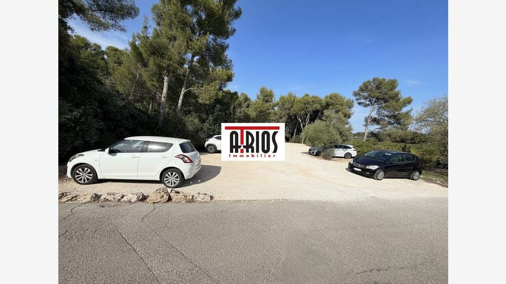 A louer bureaux de 60m² et 85m² à la Garde