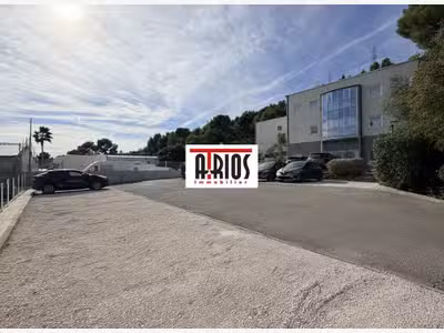 A louer bureaux de 60m² et 85m² à la Garde