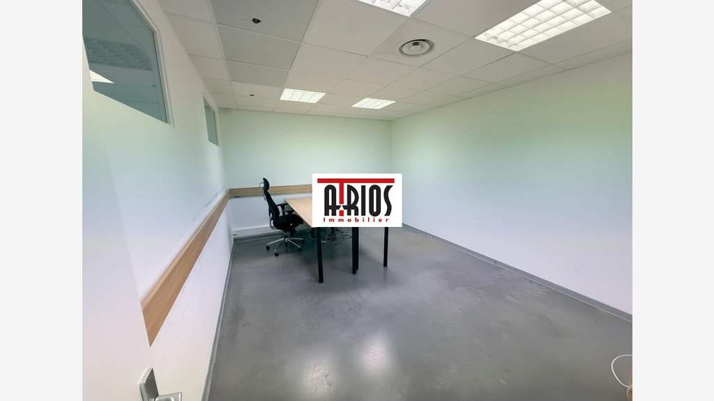 A louer bureaux de 60m² et 85m² à la Garde