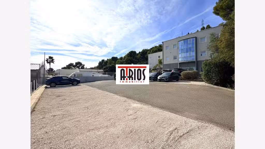 A louer bureaux 55.49m² et 81.42m² à La Garde