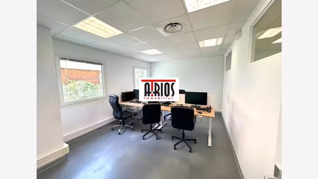 A louer bureaux 55.49m² et 81.42m² à La Garde