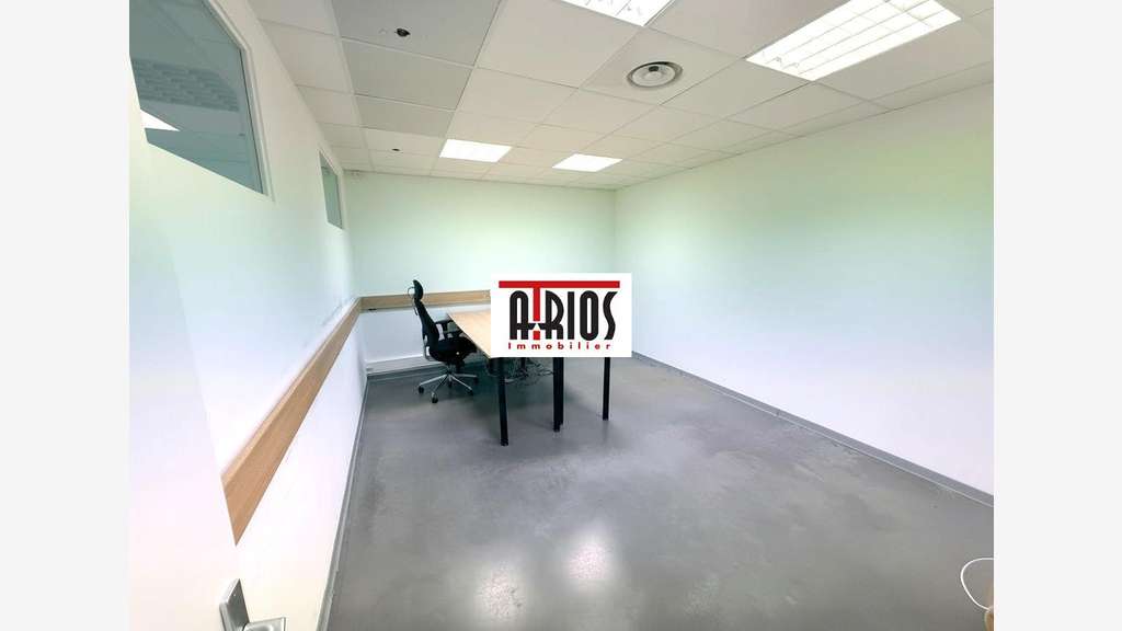 A louer bureaux 55.49m² et 81.42m² à La Garde