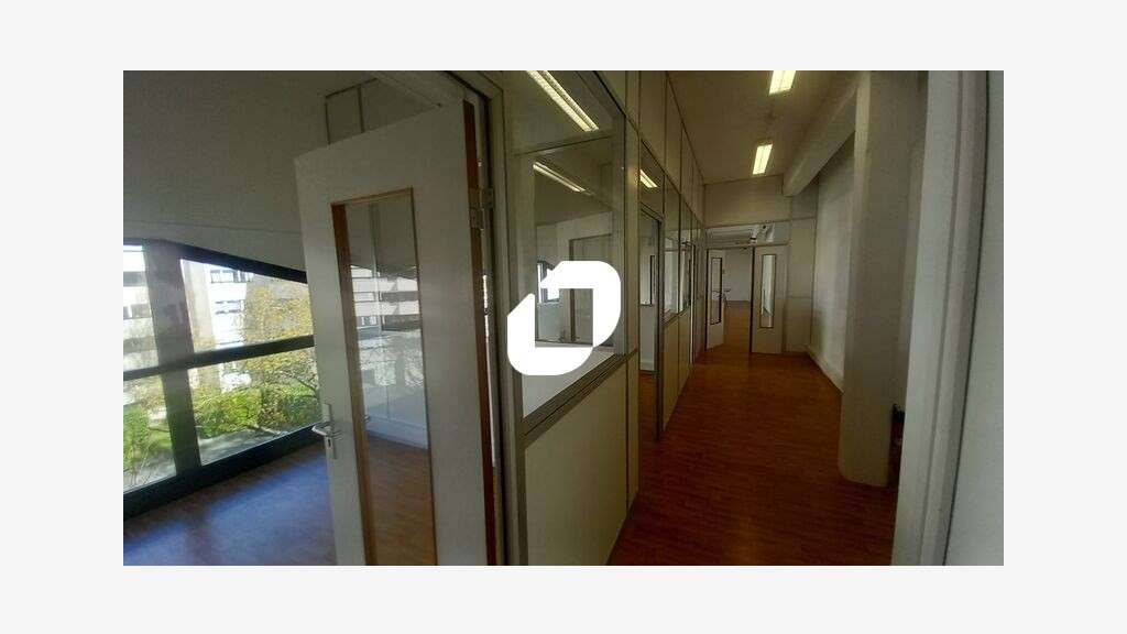A louer Bureaux 118m² La madeleine