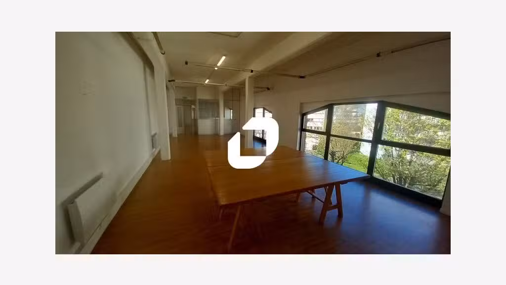 A louer Bureaux 118m² La madeleine