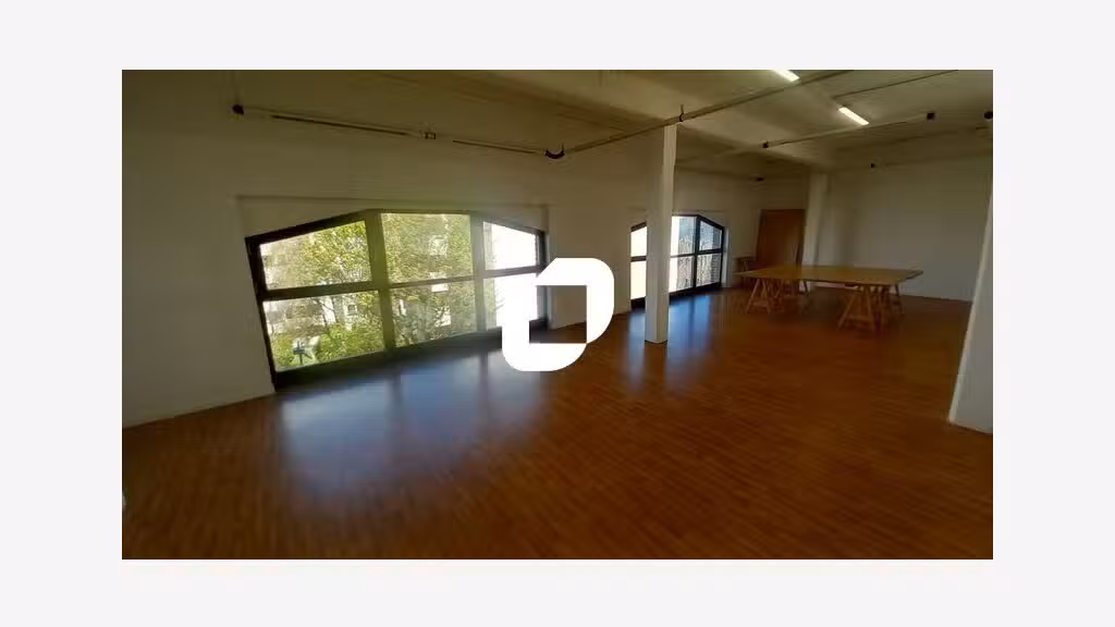 A louer Bureaux 118m² La madeleine