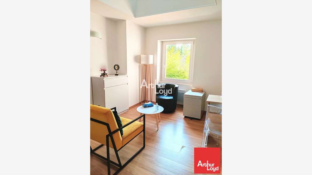Bureaux 16m² R+1 à louer à La Roche-sur-Yon
