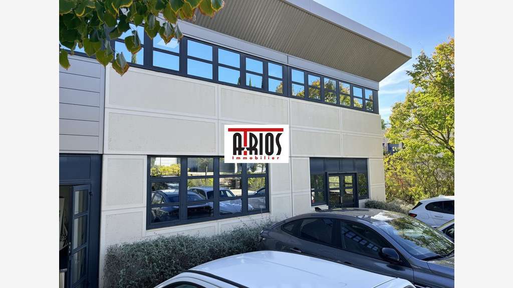 BUREAUX 117 M²