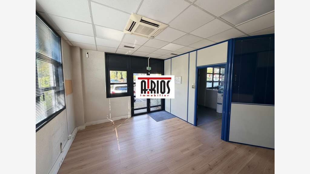 BUREAUX 117 M²